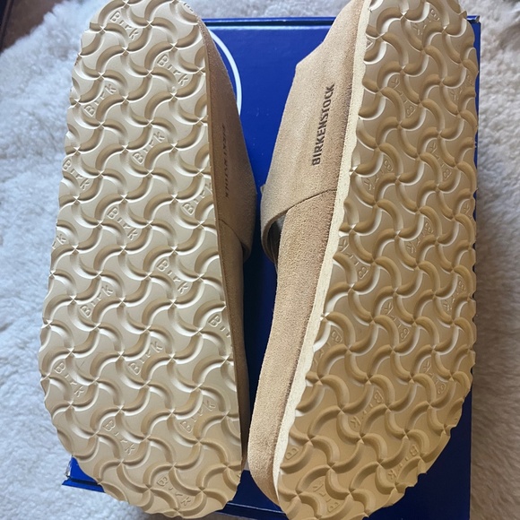 NWT Birkenstock London Size 39 in Latte Cream - Picture 4 of 5